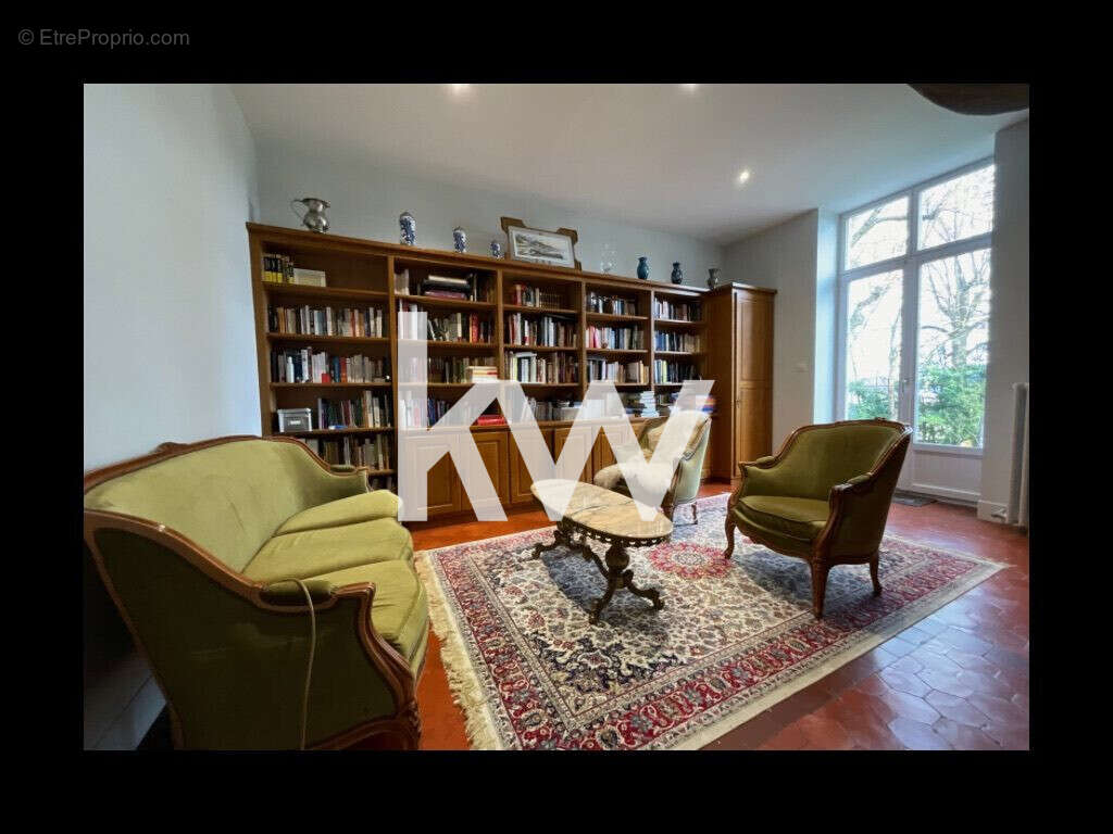 Autre à LA TALAUDIERE