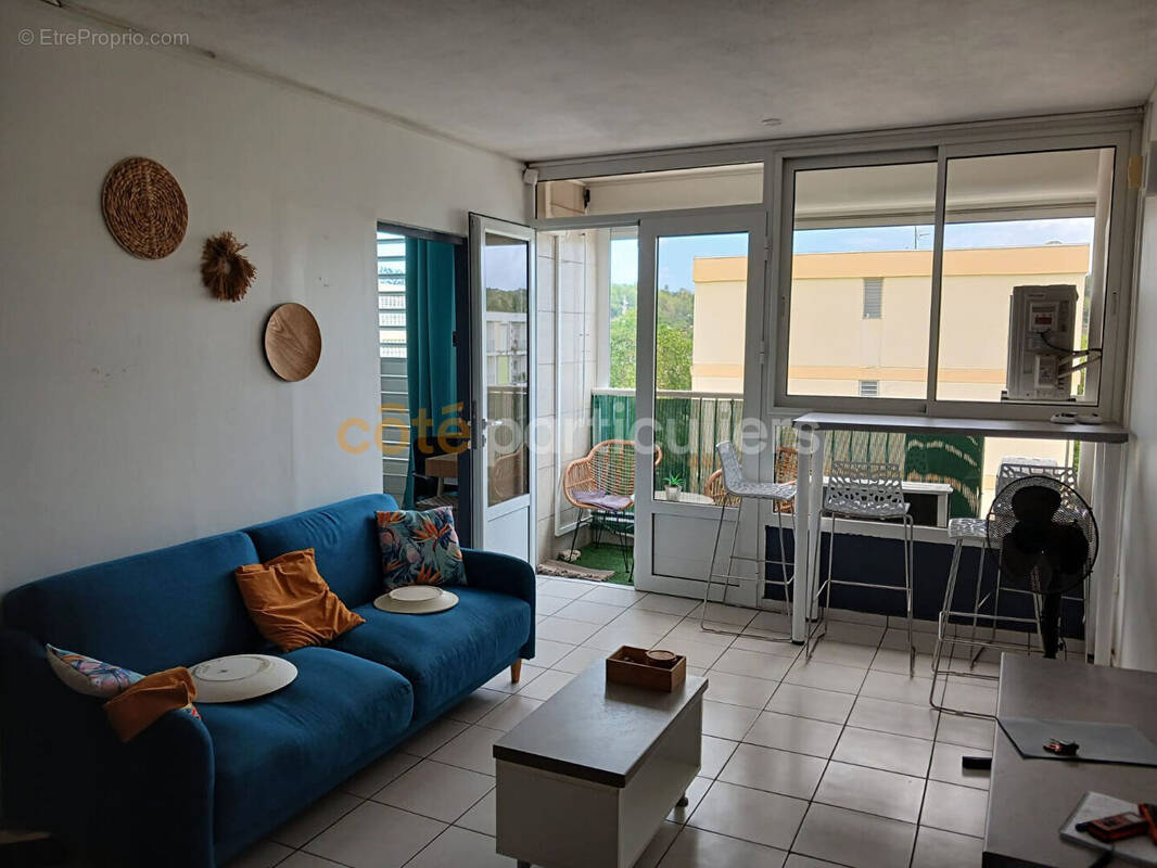Appartement à LES ABYMES