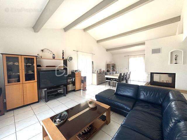 Maison à VILLELONGUE-DE-LA-SALANQUE