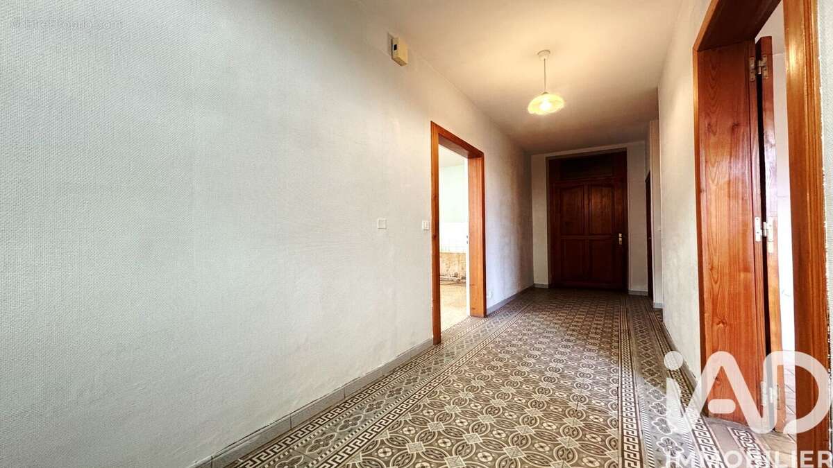 Maison 174 m² à Grandpre  - photo 4