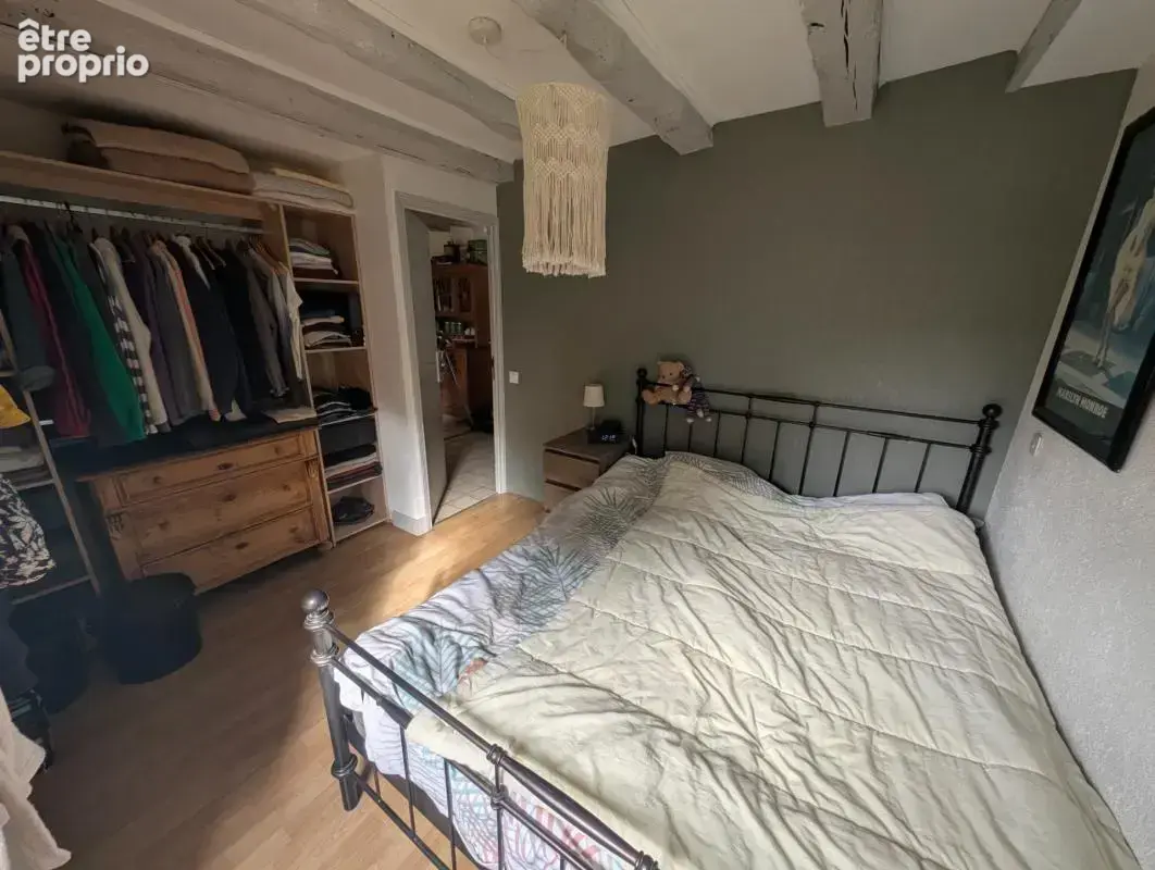 À vendre – maison de campagne avec plus de 5 000 m² de terrain, enclos pour animaux et bâtiment annexe - photo 6