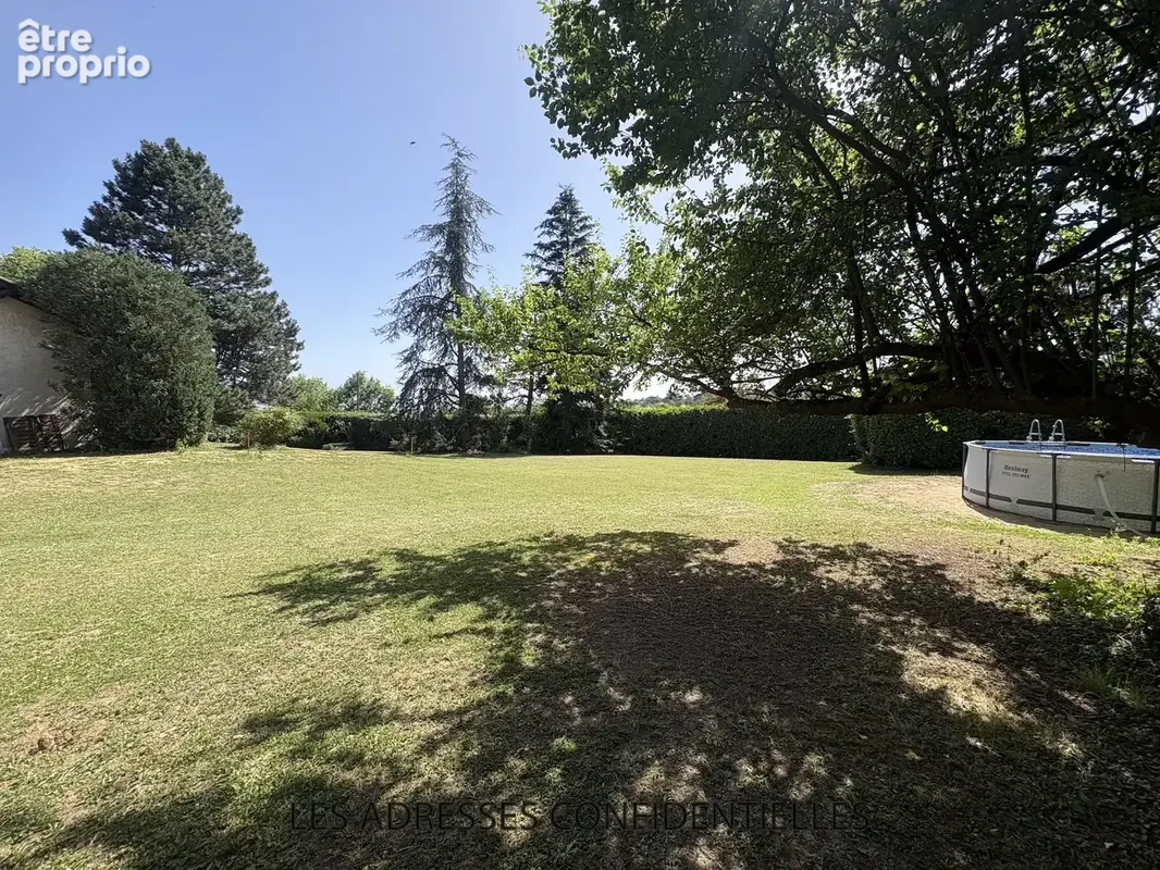 SAINT DIDIER AU MONT D'OR    Beau Terrain plat à bâtir de 976 m2 - photo 2