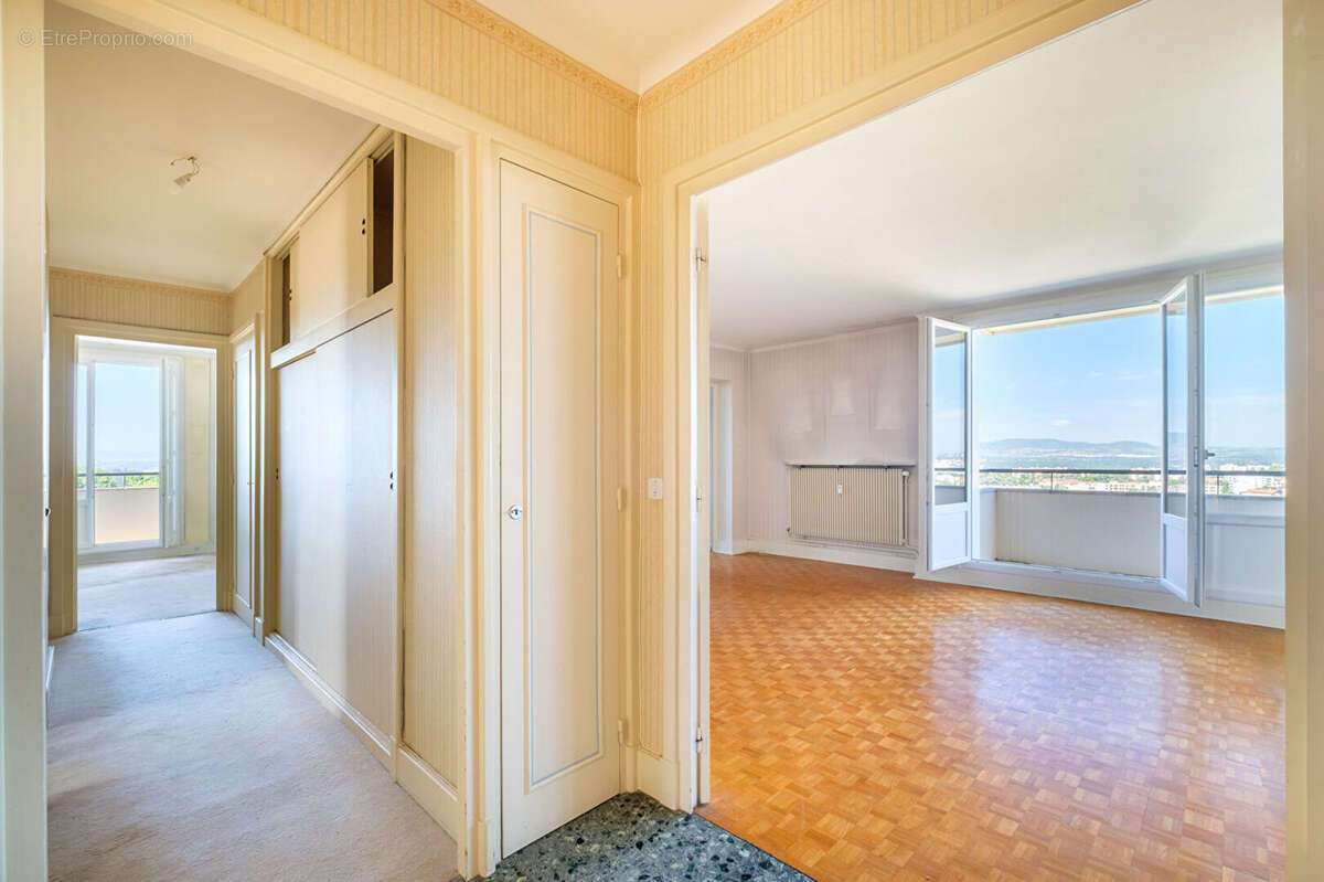 Appartement à LYON-5E