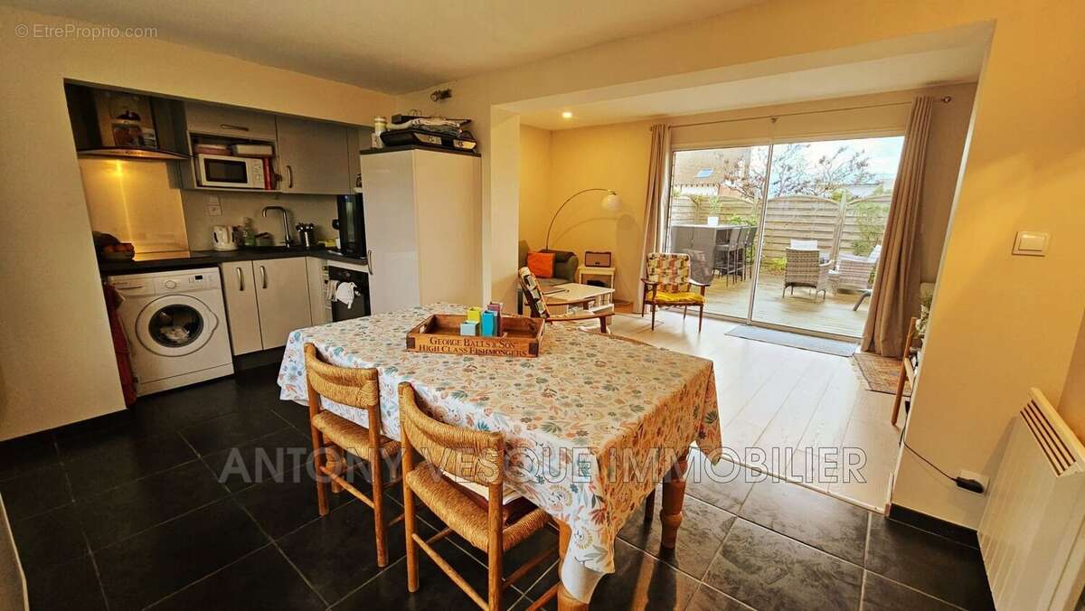 Maison à AGON-COUTAINVILLE