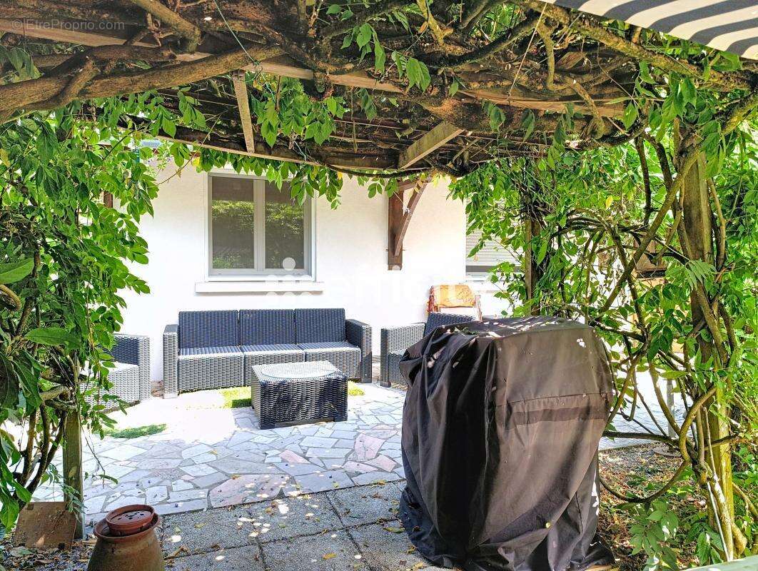 Maison 93 m² à Joue-Les-Tours  - photo 2