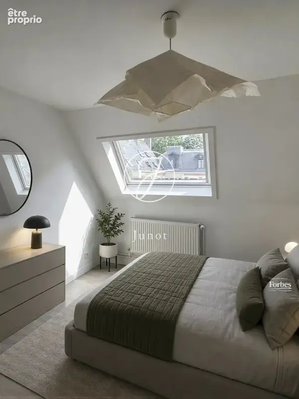 Lille - VIEUX LILLE - Immeuble de rapport - Local professionnel de 40m² - Duplex 4 pièces - 74m² - 2 chambres - photo 12