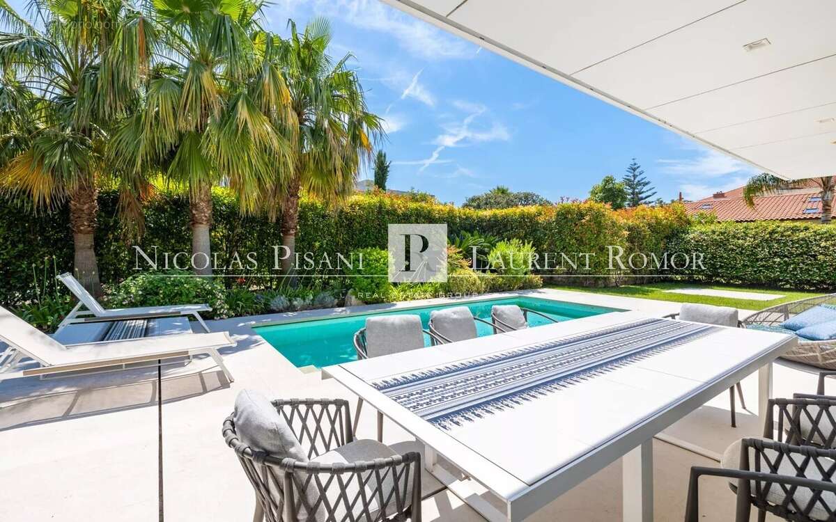 Appartement à BEAULIEU-SUR-MER