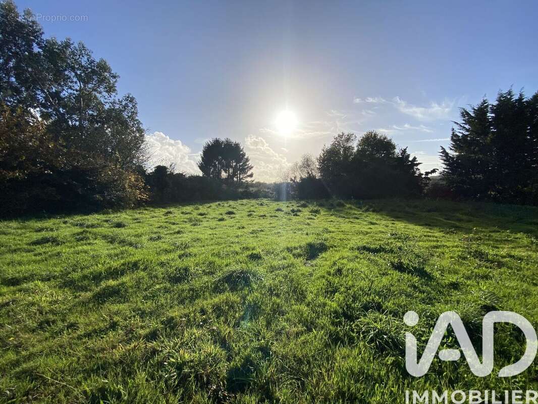 Photo 2 - Terrain à LOCQUIREC