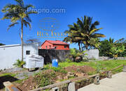 Photo 1 - Terrain à SAINT-BENOIT