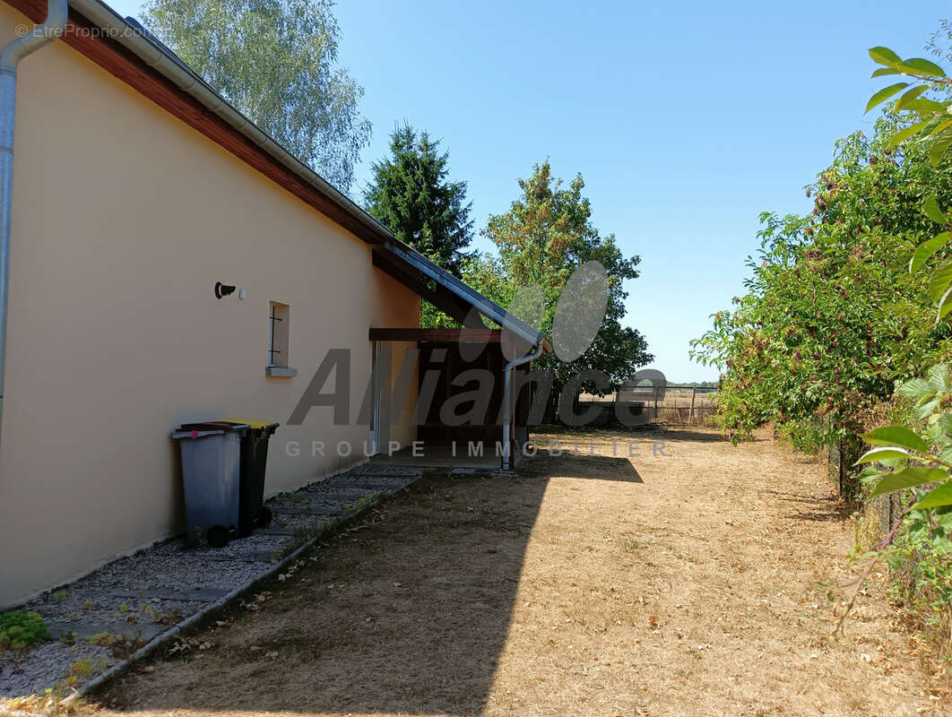 Proche luxeuil-les-bains, joli pavillon f4 - photo 19