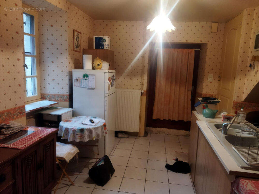 cuisine - Maison à CAHORS