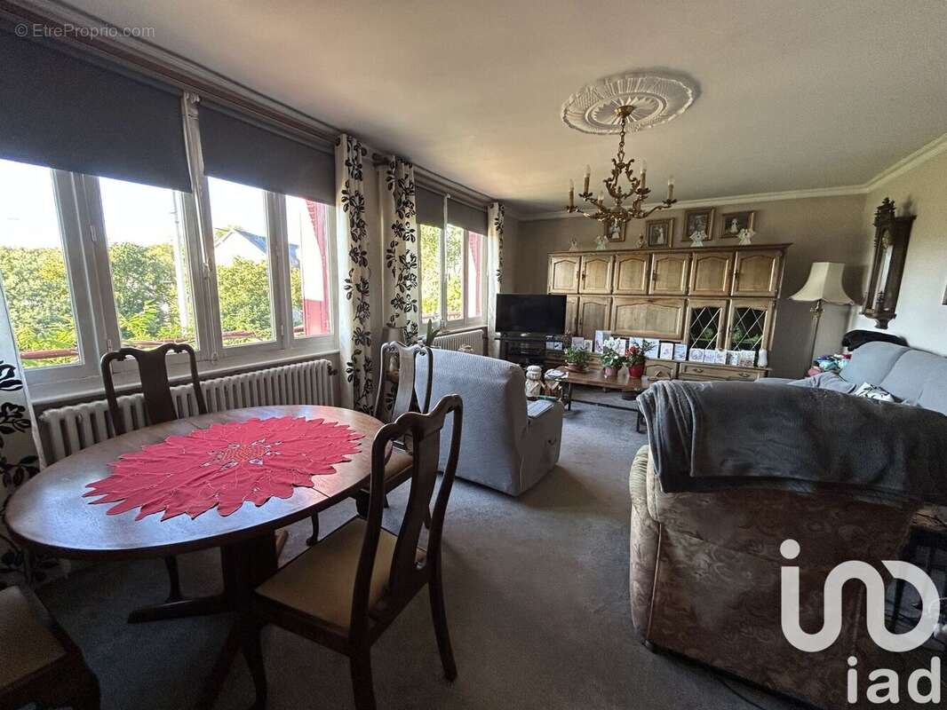 Photo 4 - Maison à GUILLAC