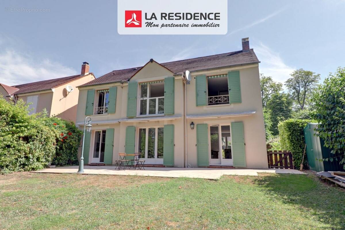 Maison à NEUVILLE-SUR-OISE