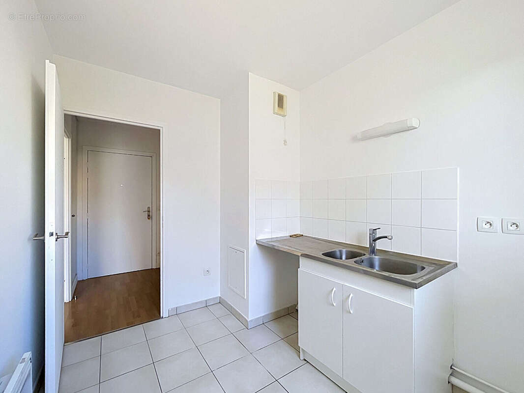 2 pieces secteur roissy proche t6 centre de chatillon - photo 6