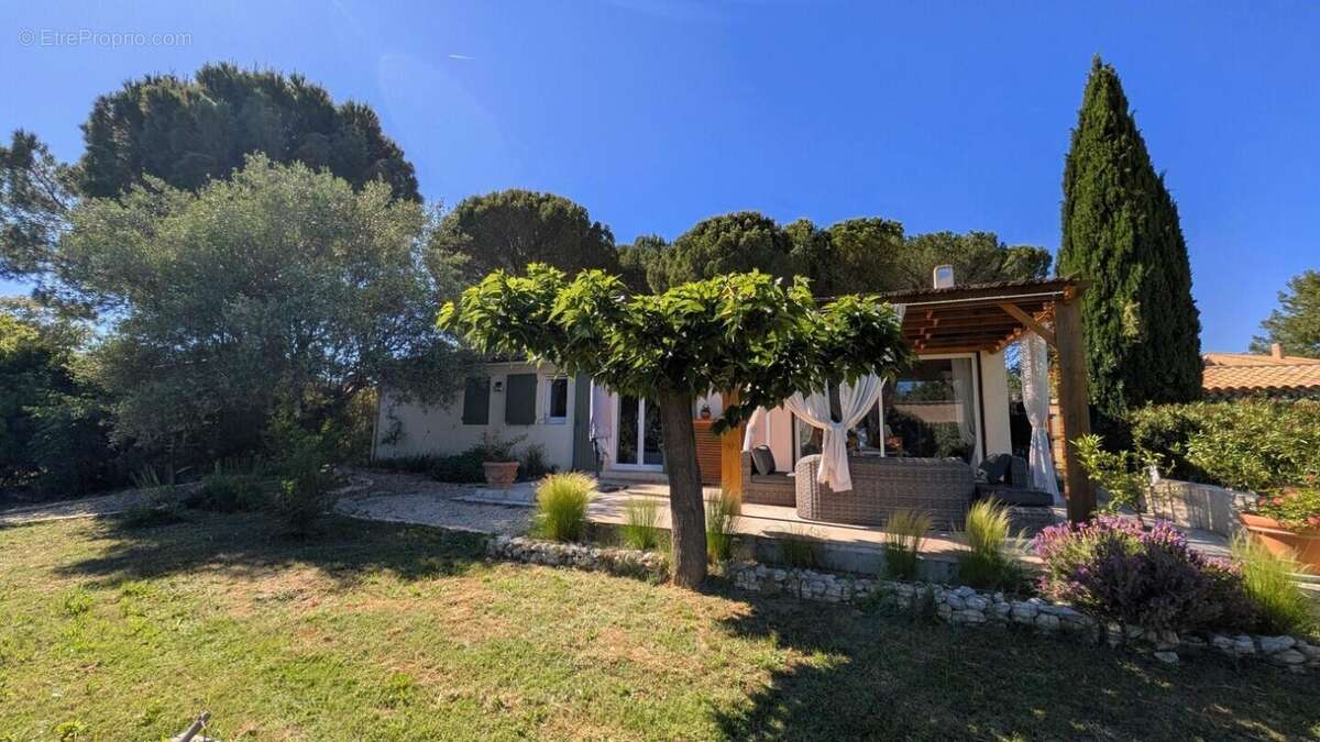 Maison à LAURIS
