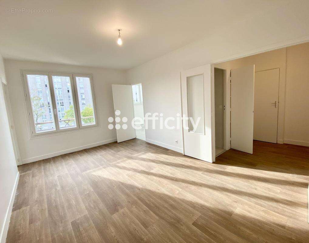 Appartement à AUBERVILLIERS