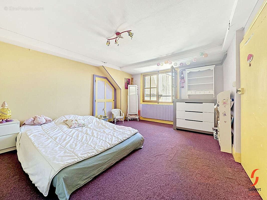 A Vendre, Maison 4 chambres et un bureau. - photo 10