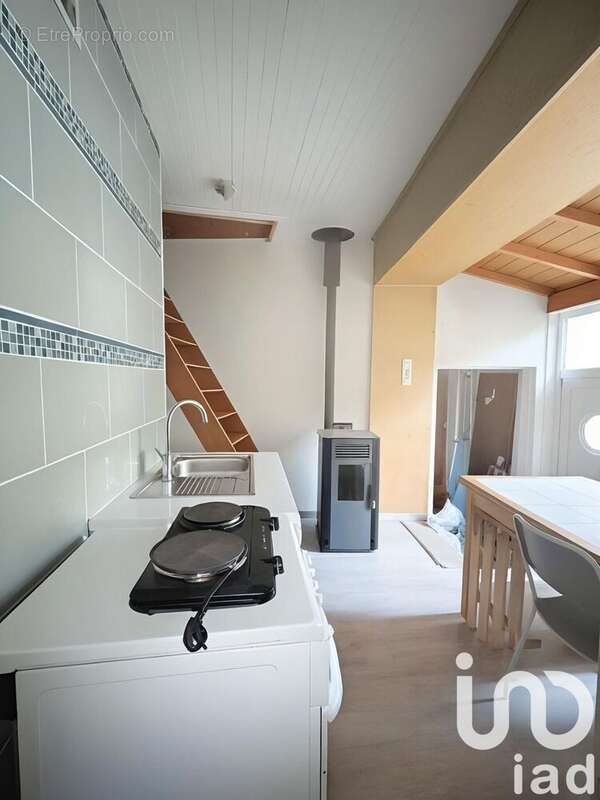 Maison 110 m² à Saint-Clement-Sur-Valsonne  - photo 8