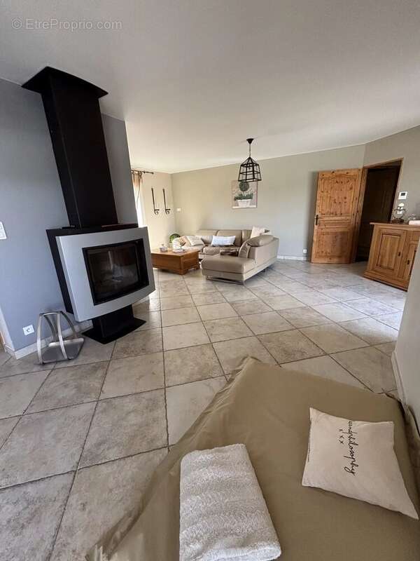 Maison contemporaine  de 150m² POMPORT avec piscine - photo 7