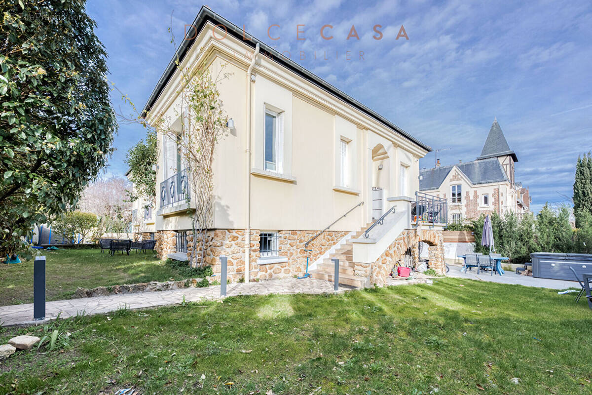 Maison à NOGENT-SUR-MARNE