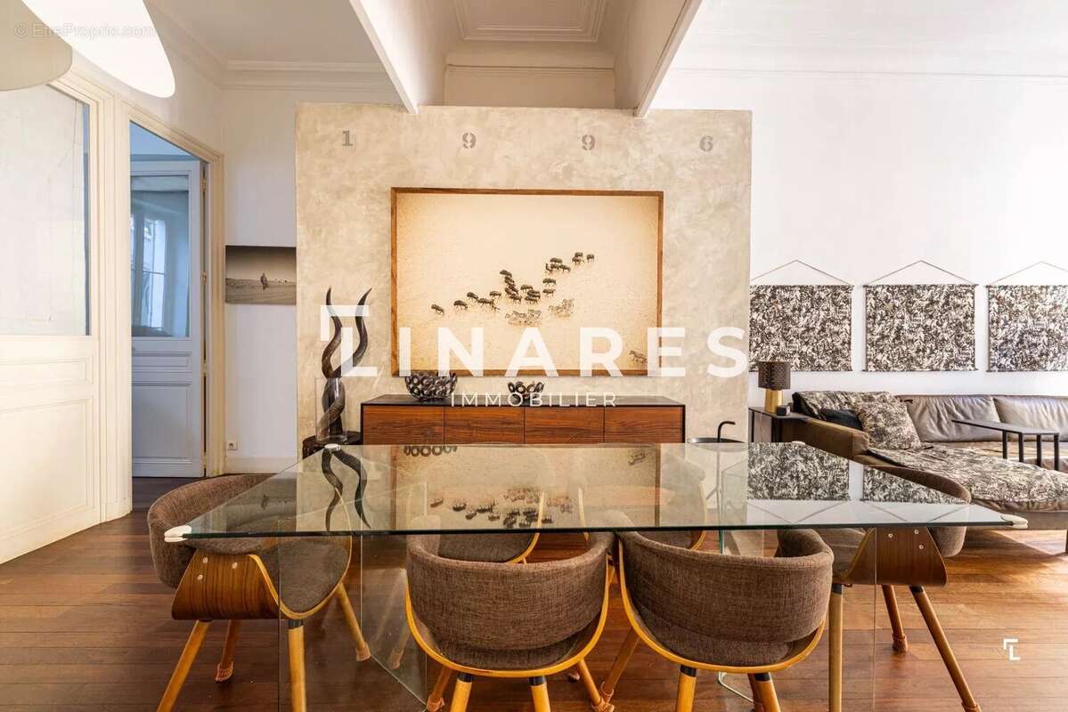 Appartement à MARSEILLE-1E