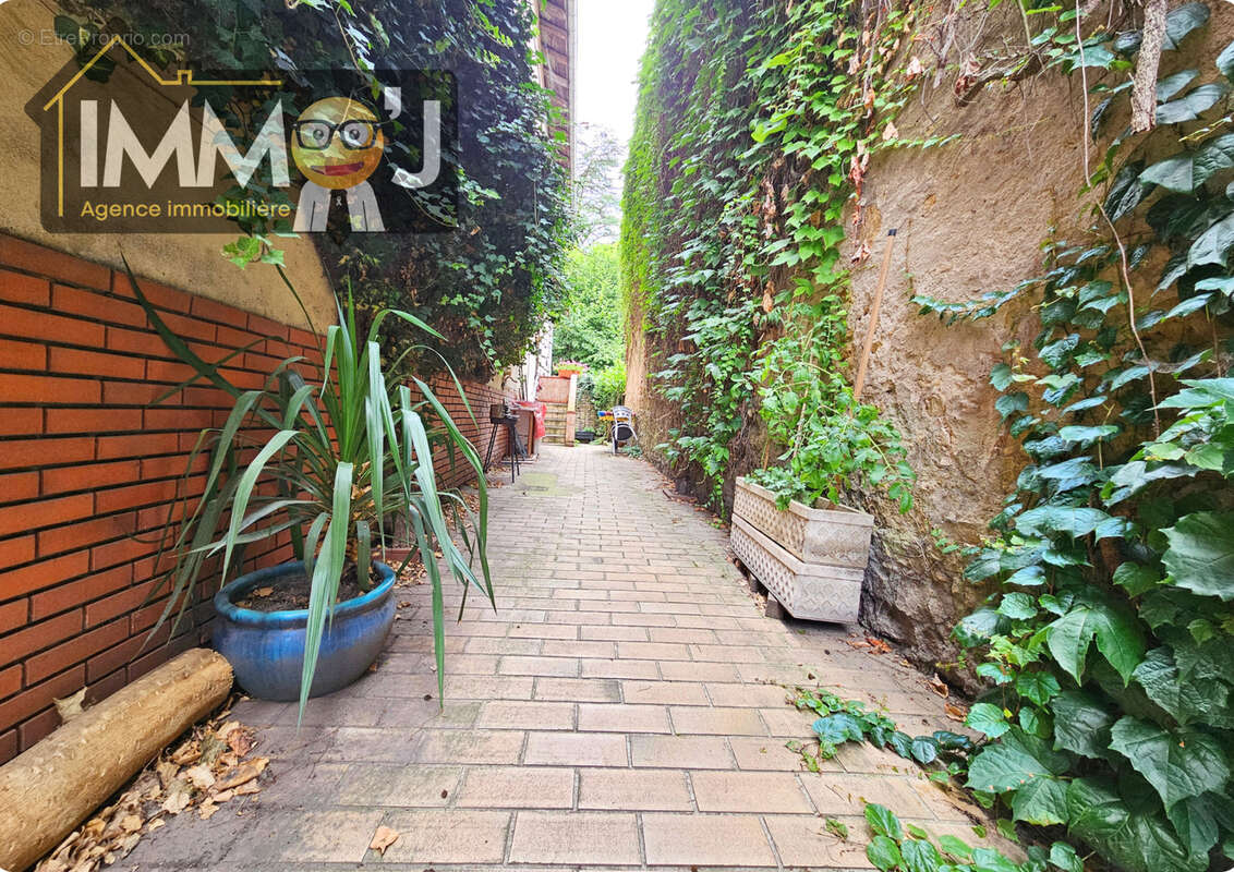 Appartement à NEUVES-MAISONS