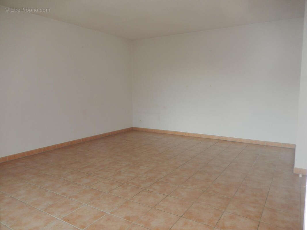 Appartement  3 Pièce(s) 65 m2  à vendre (31270 CUGNAUX) - photo 3