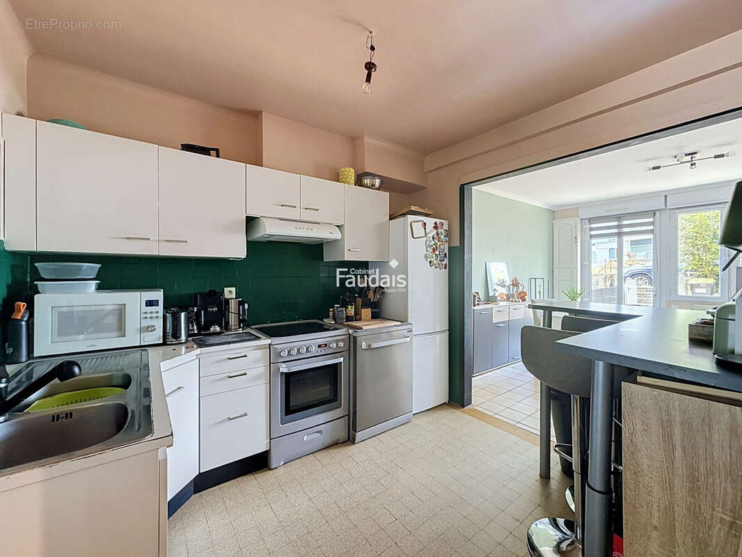 Maison 71 m² à Saint-Lo  - photo 6