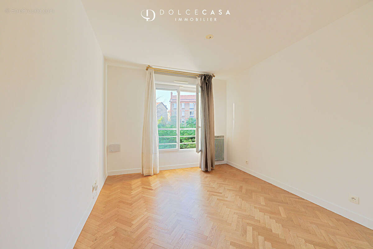 Appartement à NOGENT-SUR-MARNE