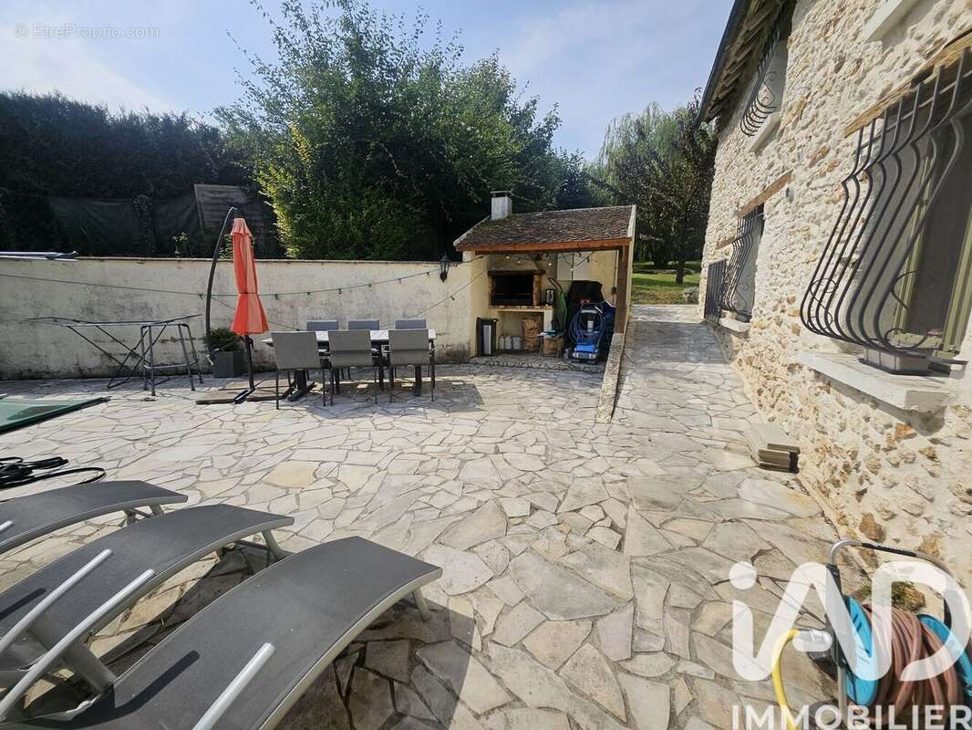 Photo 5 - Maison à JOUY-LE-CHATEL