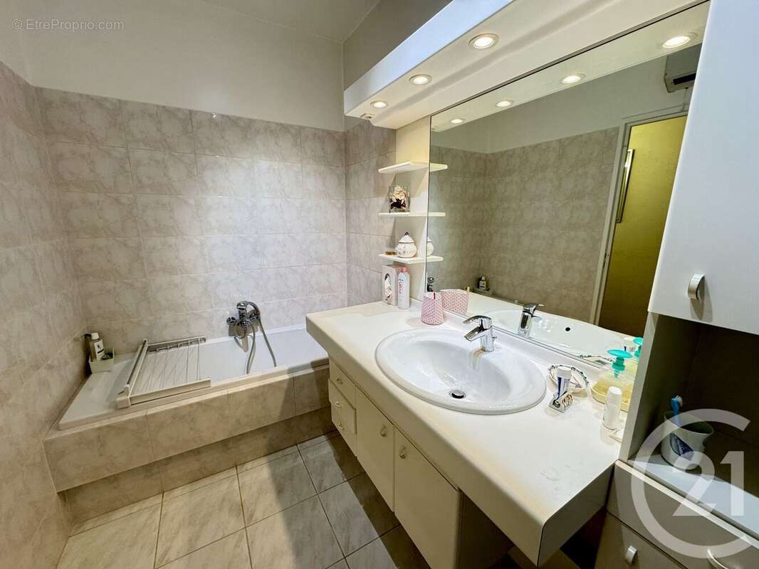 Appartement à AVON