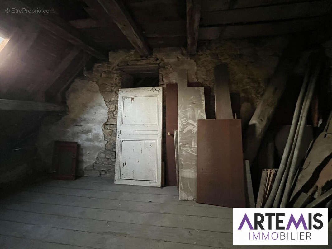 Appartement à ORNANS