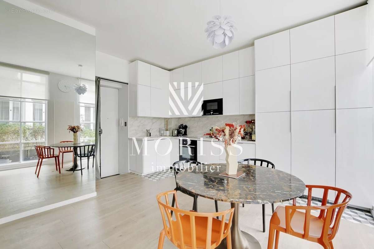 Appartement à PARIS-3E