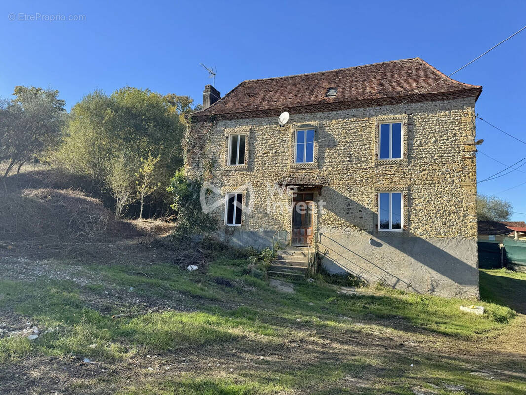 Maison à PIETS-PLASENCE-MOUSTROU