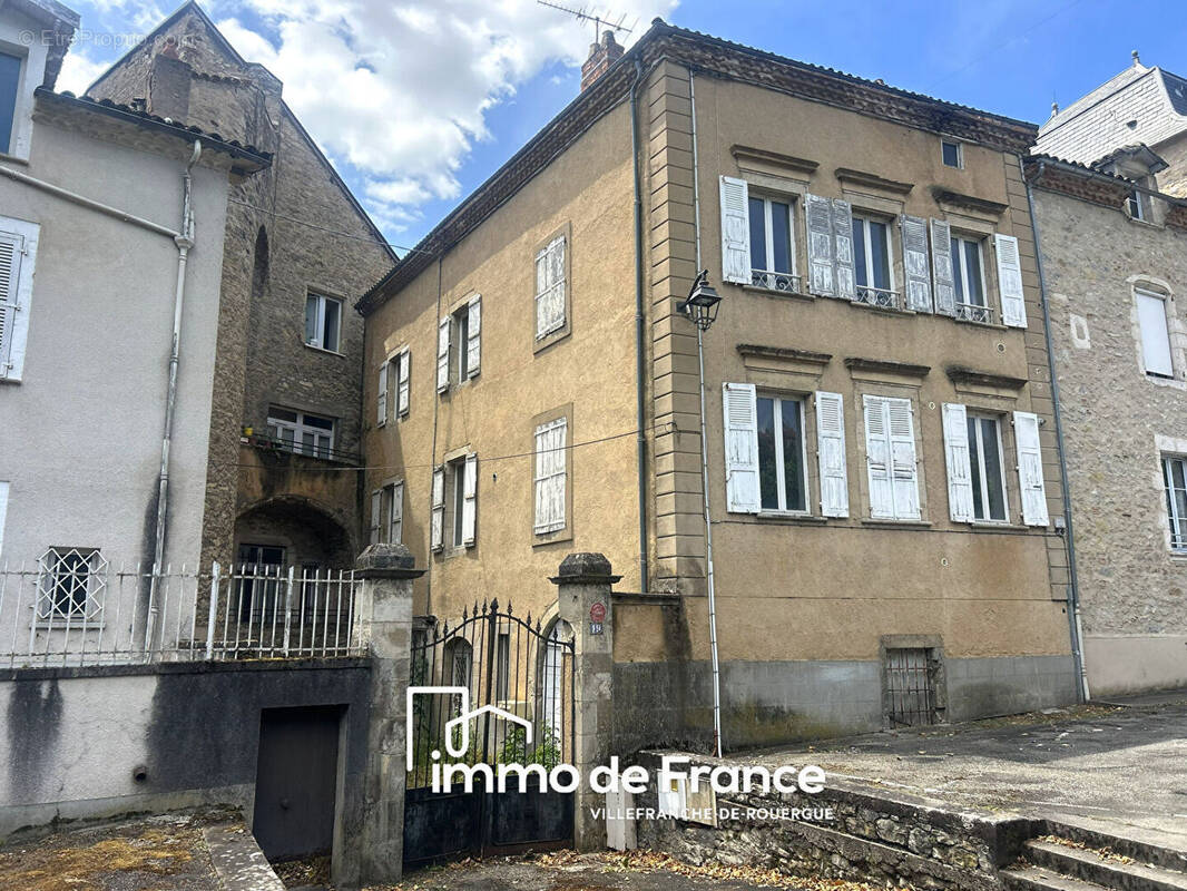 Photo Maison à Villefranche-De-Rouergue au prix de 128 400€