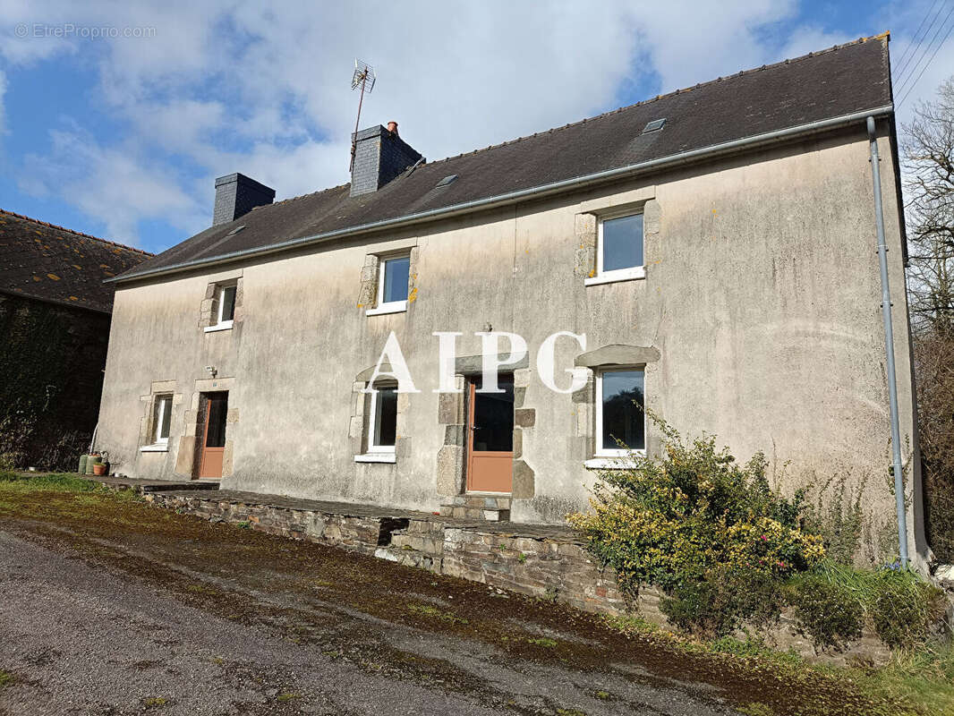 Maison à PAULE