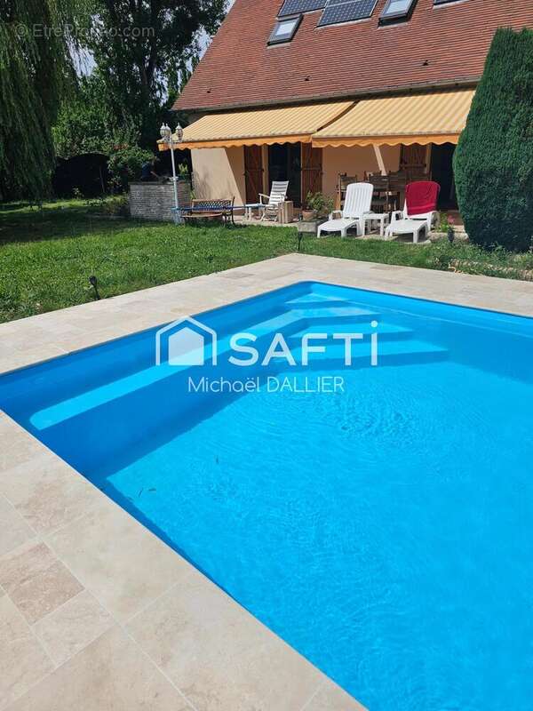 Maison 212 m² à Le Poinconnet  - photo 6
