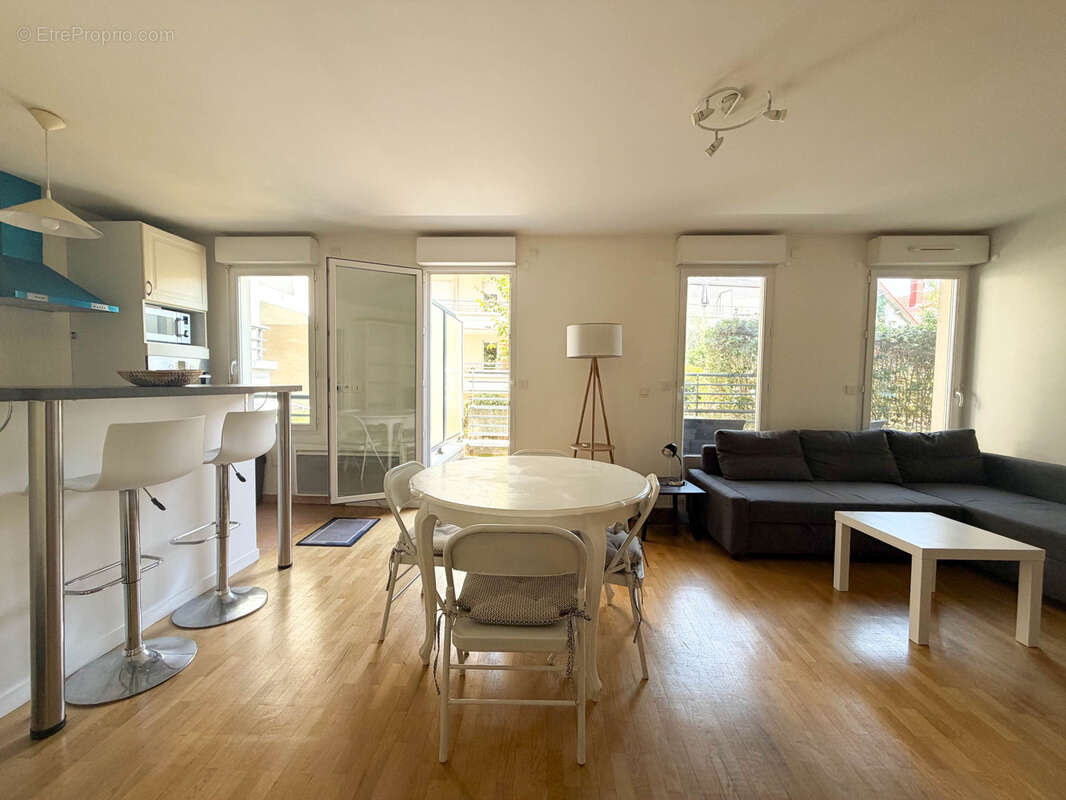Appartement à SURESNES
