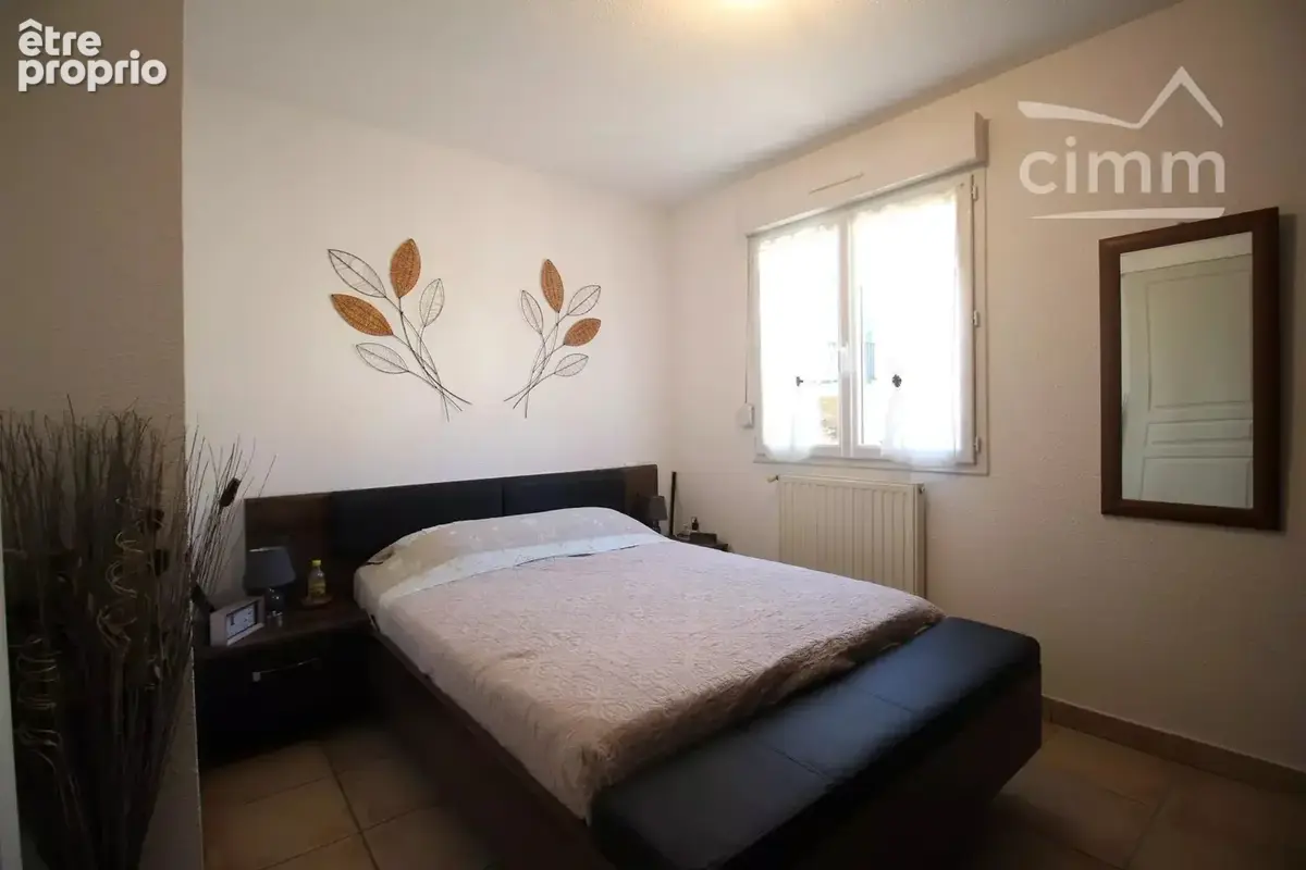 A vendre maison avec garage et jardin - photo 7