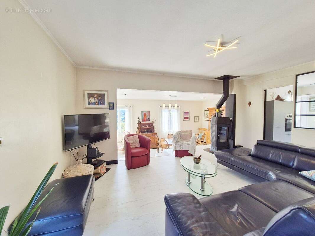 Maison à PREMIAN
