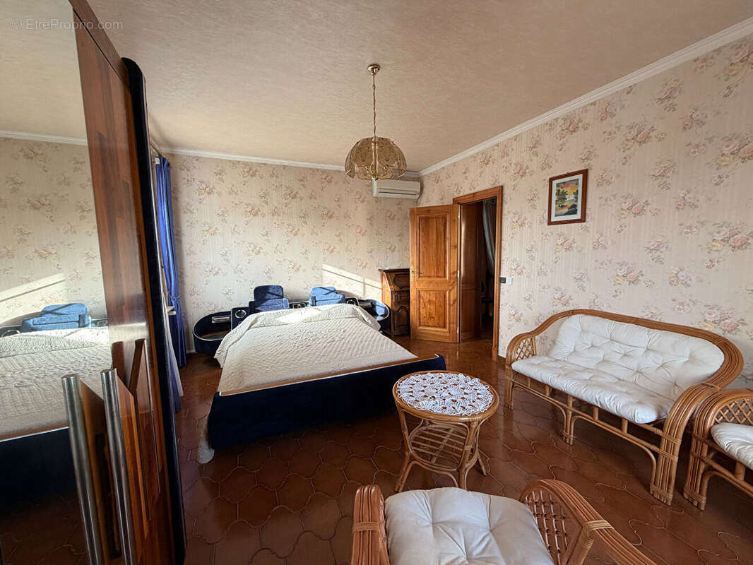Maison à MIRAMAS