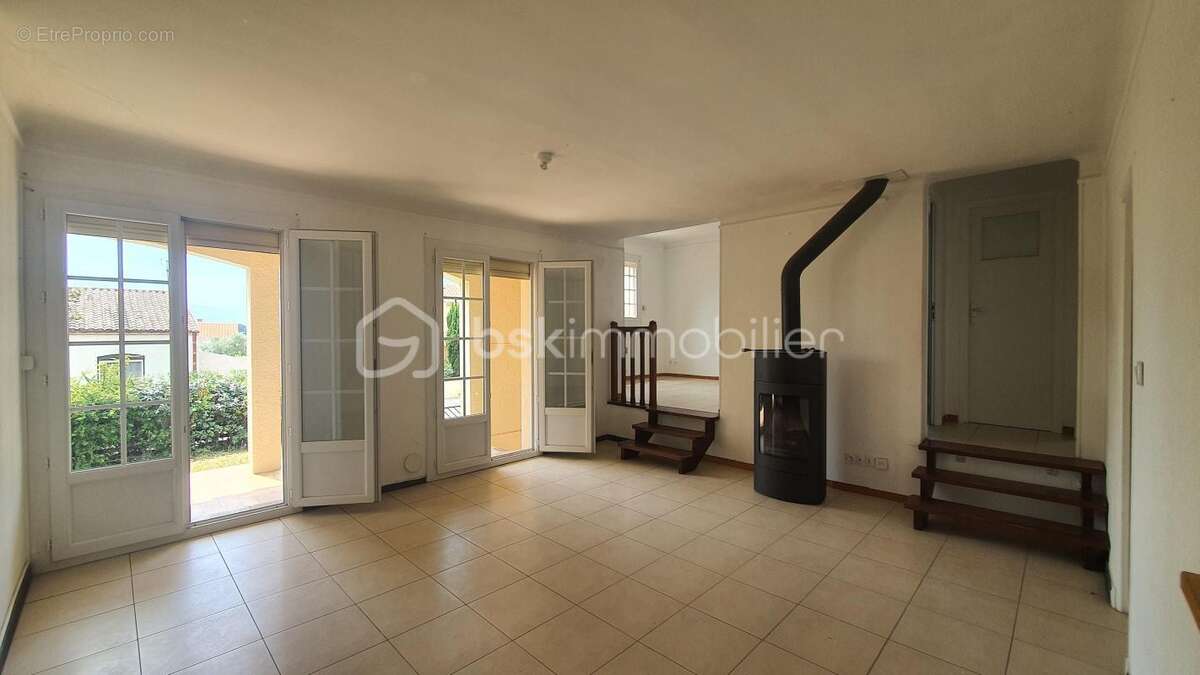 Maison 103 m² – 3 chambres – 2 salles d'eau – terrain 716 m² – garage - photo 12