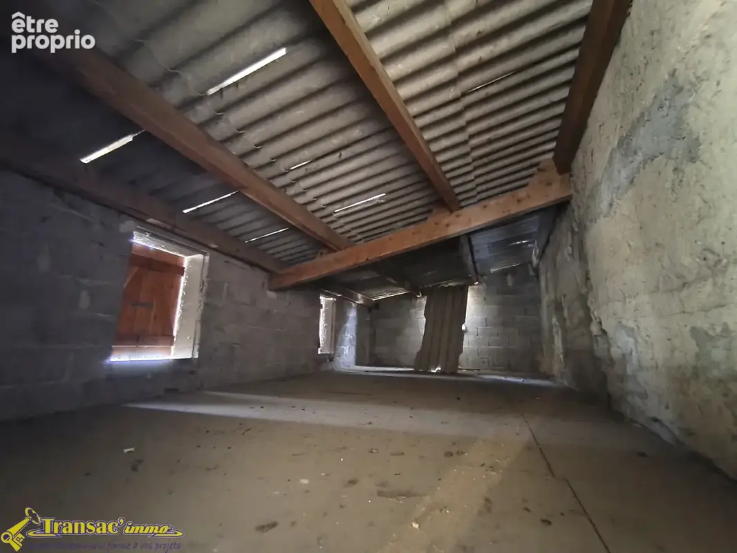 À Lezoux, maison type F5 avec terrain et dépendance attenante. - photo 15