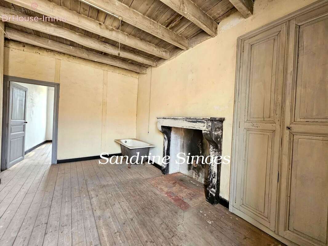 Maison 82 m² à Saint-Leomer  - photo 6