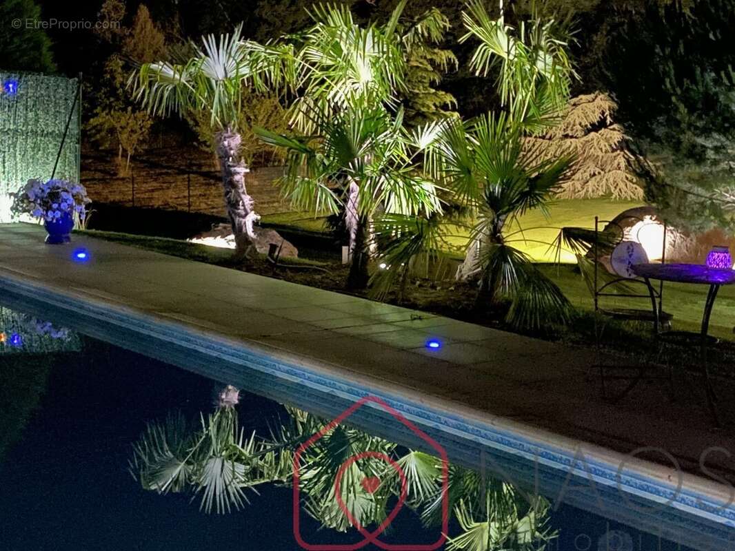 Maison à SAINT-PIERRE-LES-NEMOURS