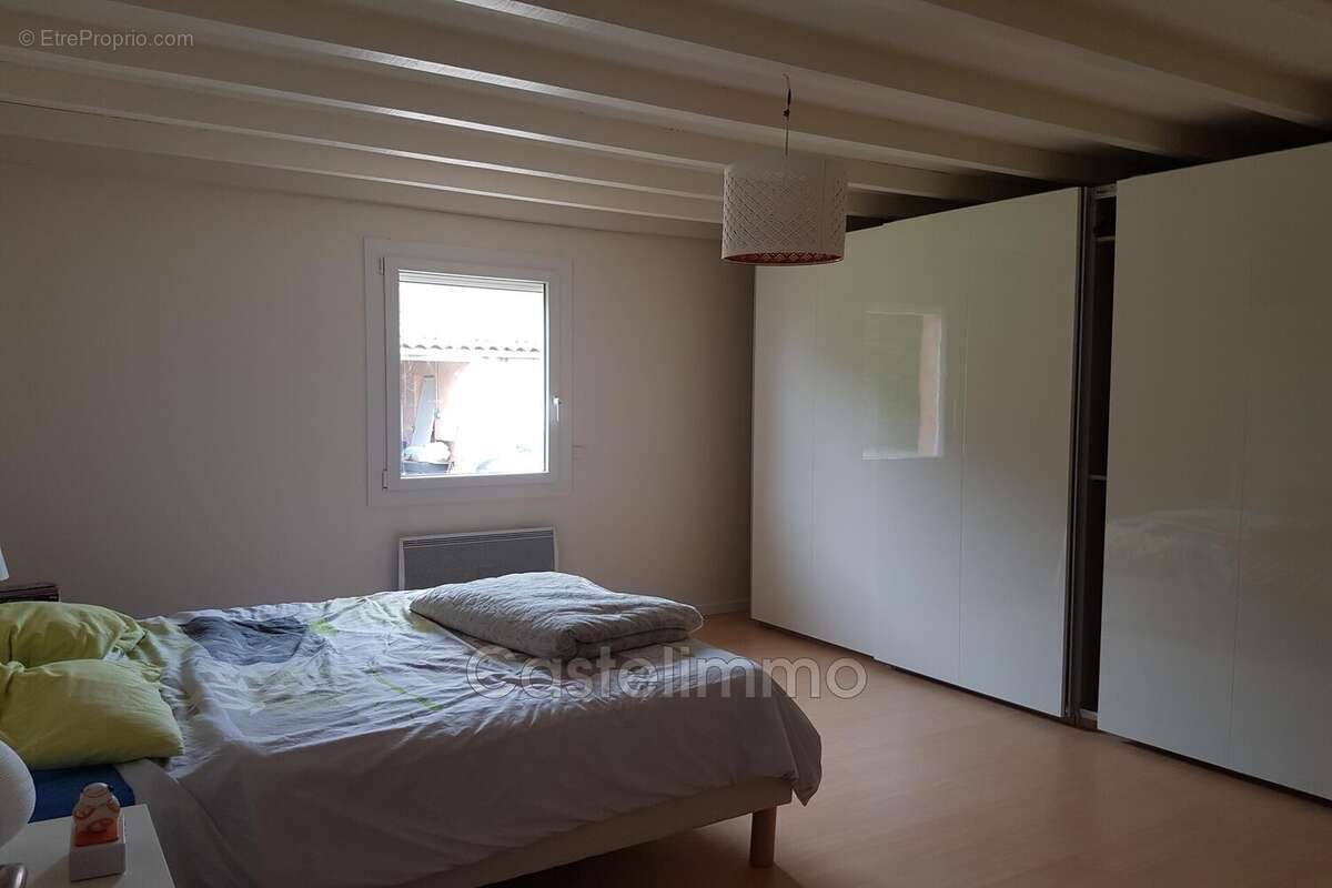 Maison 140 m² à Castelsarrasin  - photo 4