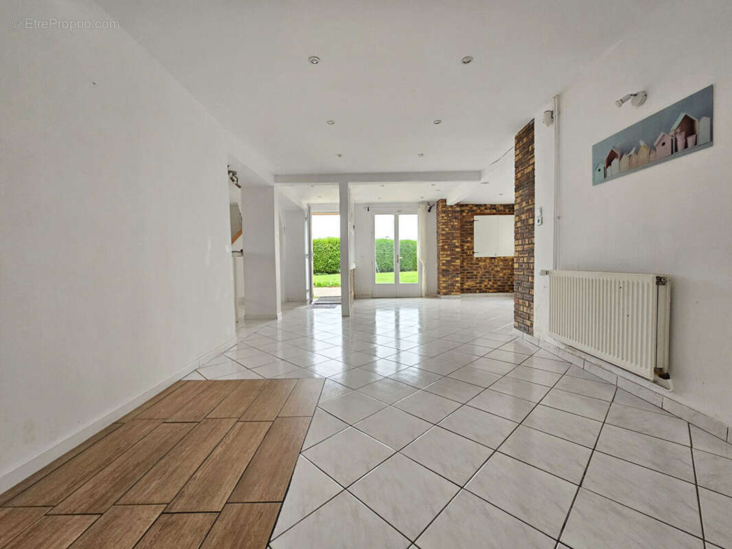 Maison à FLEURY-SUR-ANDELLE