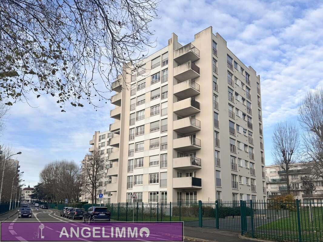 Appartement à LE PLESSIS-BOUCHARD