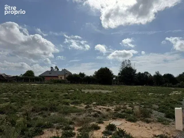 Terrain à SAINTE-JULIETTE-SUR-VIAUR