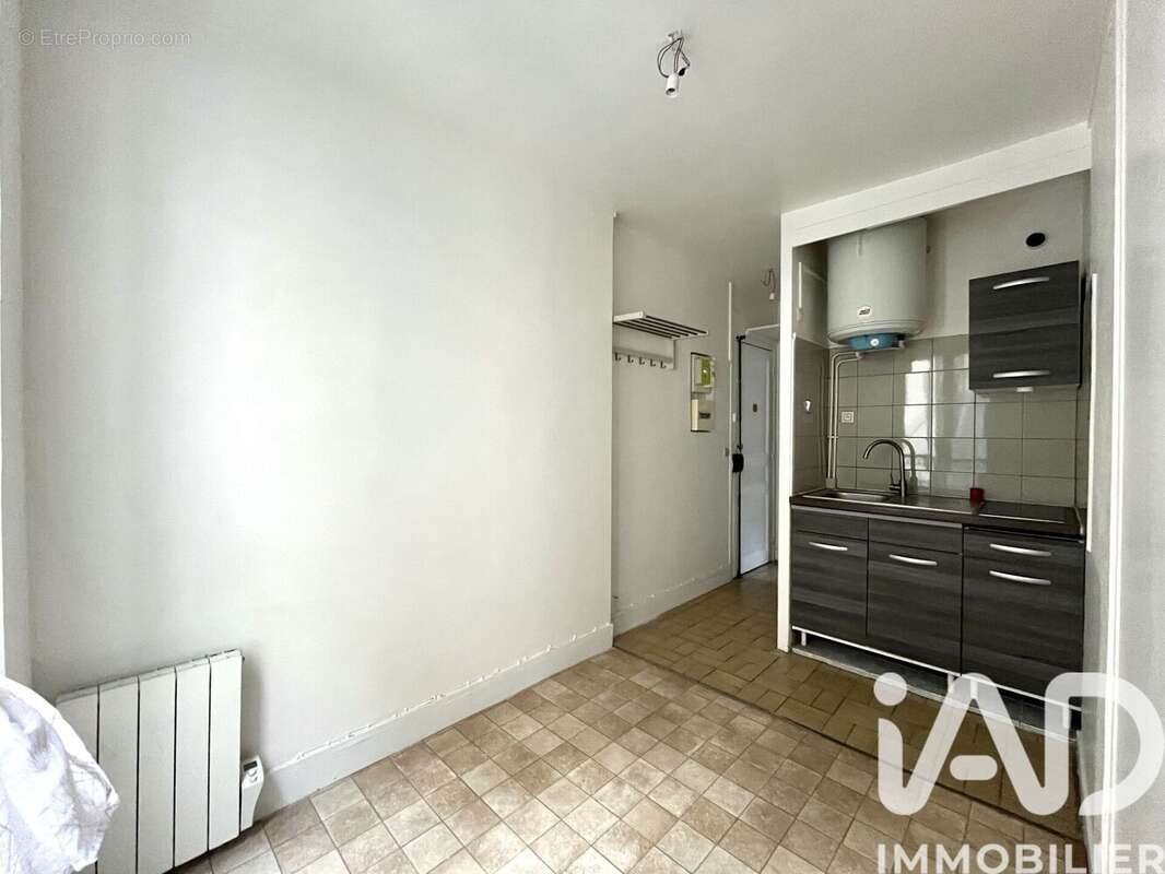 Photo 2 - Appartement à PARIS-18E